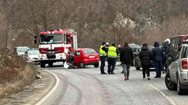 Петима души са ранени при катастрофата на пътя Банско