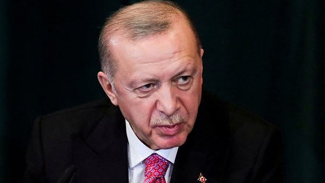 Руският президент Владимир Путин проведе телефонен разговор с турския си