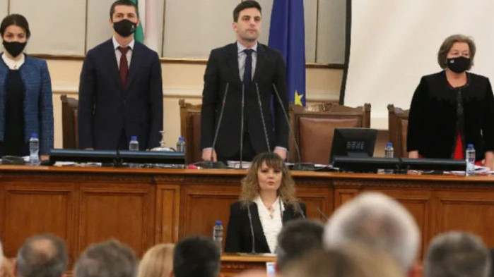 Мен никой не ме знае, мога да се върна и