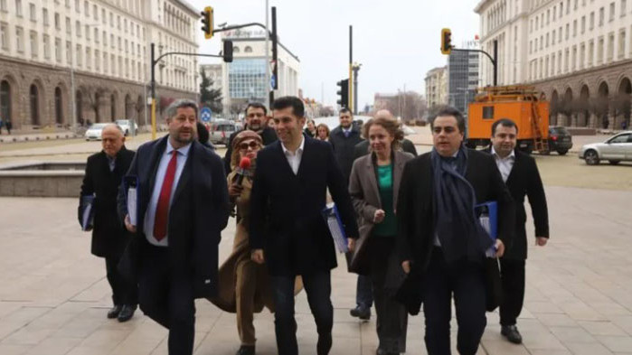 Кремена Кунева извън листите на ДБ ?