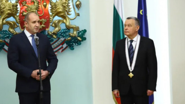Държавният глава награди посланика на Украйна Виталий Москаленко с орден