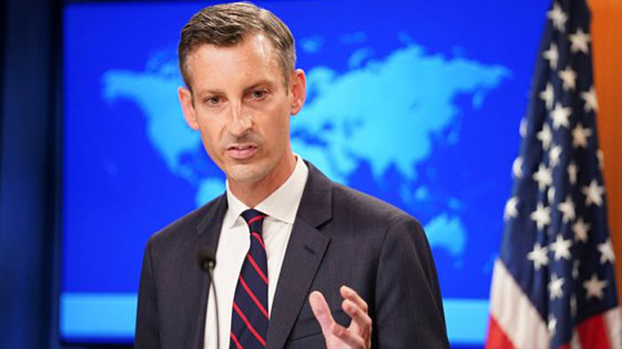 Китай е бил всичко друго, освен честен посредник, в опитите