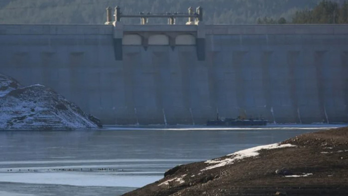 Опасност от преливане на язовир „Студена“