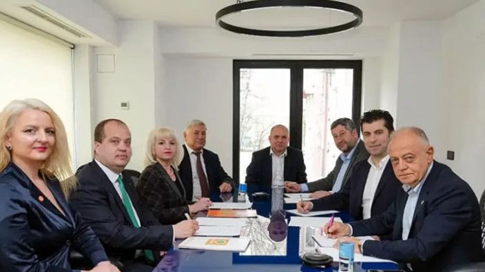 Към коалиция Продължаваме Промяната – Демократична България“ официално са се