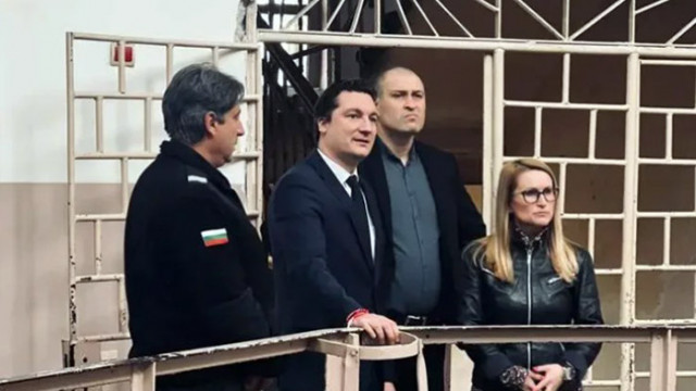 Министърът на правосъдието Крум Зарков инспектира днес затвора в София