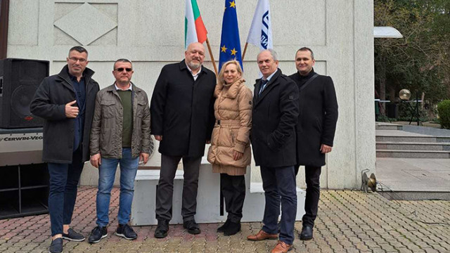 СДС Варна заедно с кандидатът за депутат доц Хамза се включиха