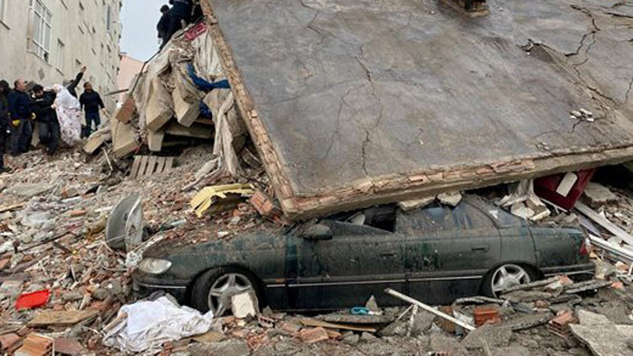 Турският парламент състави комисия, която да разследва неотдавнашните земетресения в
