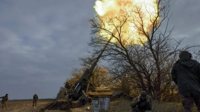 Financial Times: Украйна иска 250 хиляди артилерийски снаряда на месец от ЕС