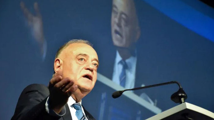 Фалшиви новини за политическа употреба: Кой и как ги създава и ползва?