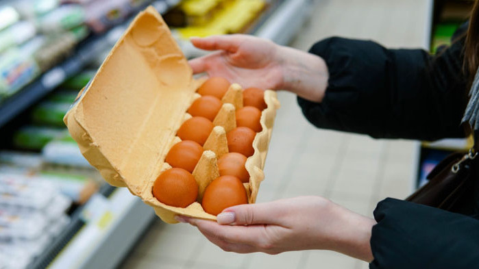 Яйцата в България са най-евтините в Европа. Това заяви пред БНТ