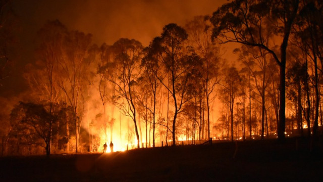 Десетки горски пожари бушуват в Австралия