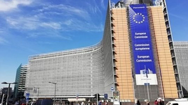 Европейският съюз наложи санкции на девет души включително двама руски