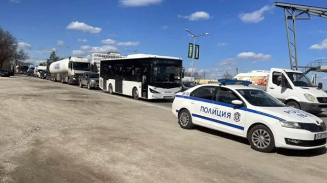 Откраднати са между 300-400 хиляди лева при обира на инкасо автомобил във Враца