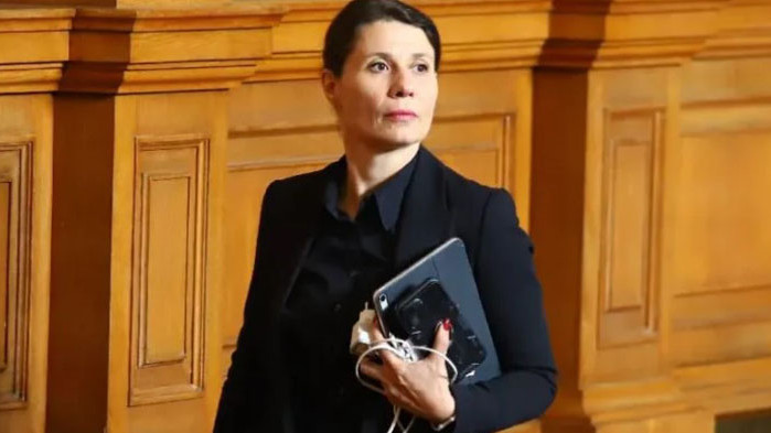 Ружа Райчева към ДБ: Самозабравили сте се и се гаврите с историята на стотици милиони хора