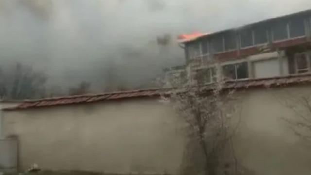 Пожар гори в промишлена зона Север в Пловдив предава бТВ