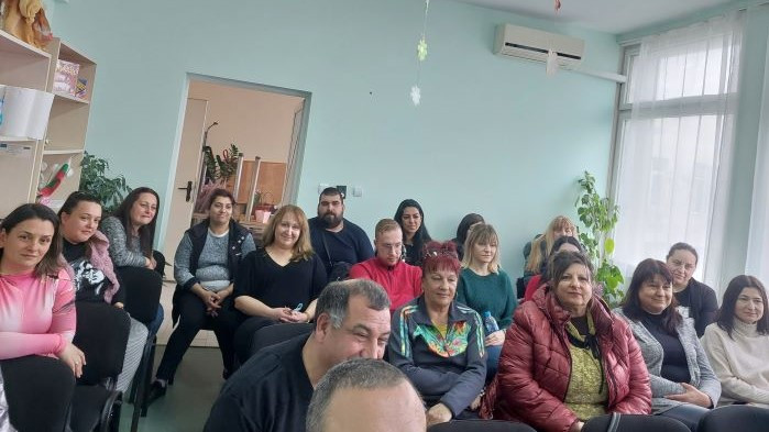 В Аспарухово доц. Медиха Хамза завърши цикъла от срещи с районните организации на СДС-Варна