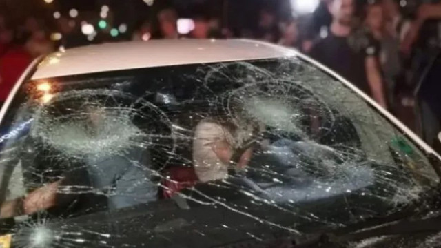 Глоби от по 1000 лева за двамата мъже, изпотрошили кола по време на протестите през 2020 г.
