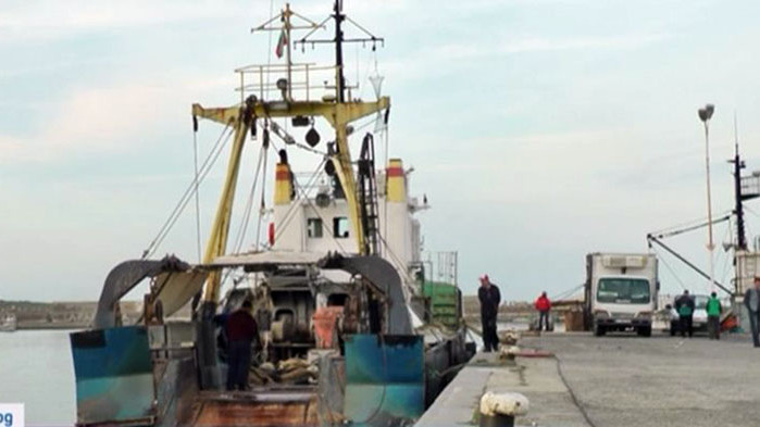 Приключи разпитът. Разбрахме, че ще ни освободят, но задържат корабите.