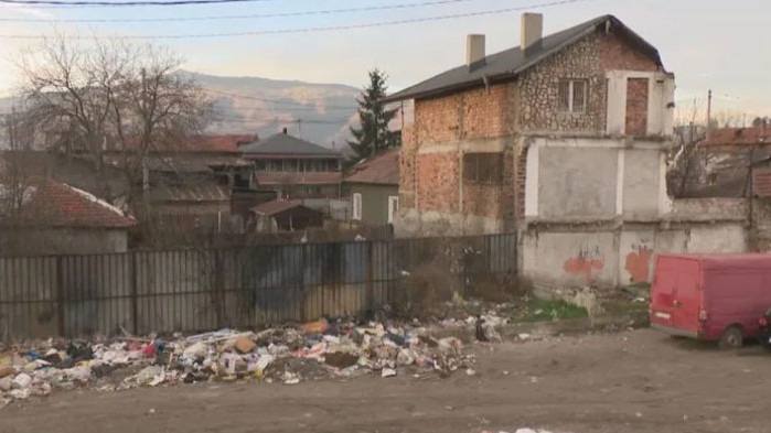 Жажда за въздух: Столичен квартал от 10 години очаква мерки срещу горене на отпадъци