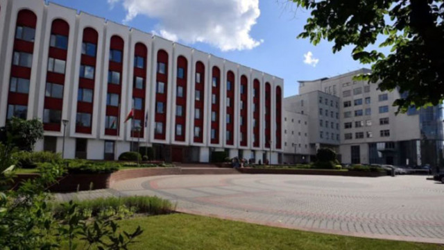 Република Беларус е подложена на безпрецедентен политически икономически и информационен