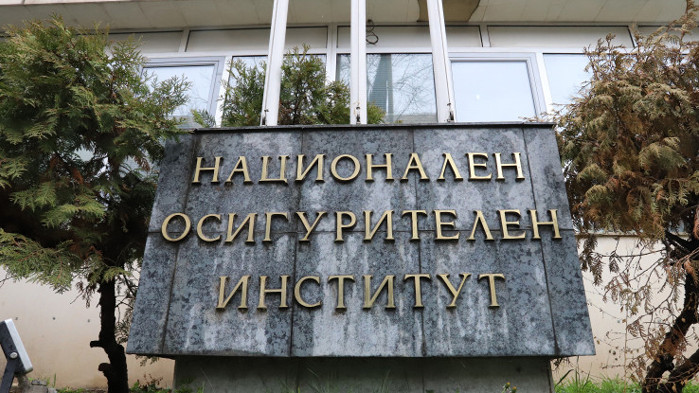 По 2,5 пъти е боледувал един човек през миналата година