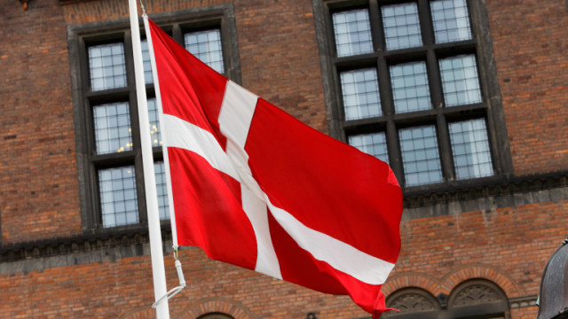 Дания призна за неспособност да защитава територията си и да изпълнява