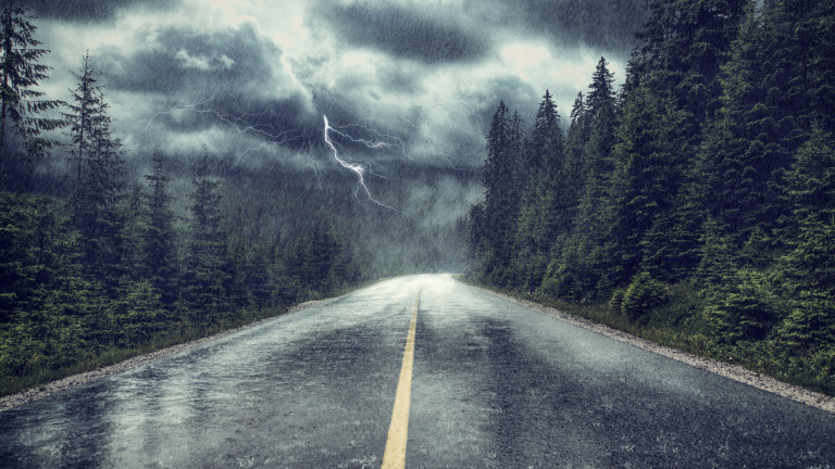 Очаква се огромна пролетна буря, идваща от западната част на