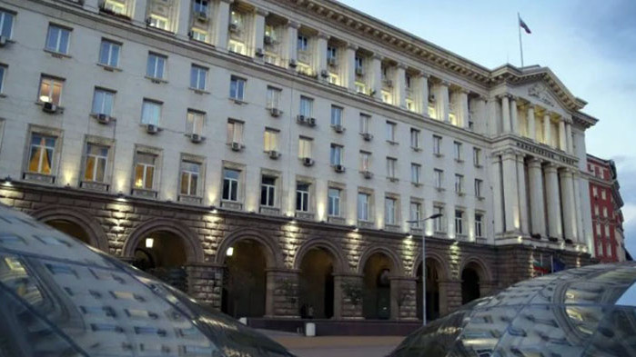 Служебното министерство е решило да смени девет от посланиците ни.