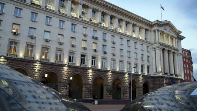 Служебното министерство е решило да смени девет от посланиците ни