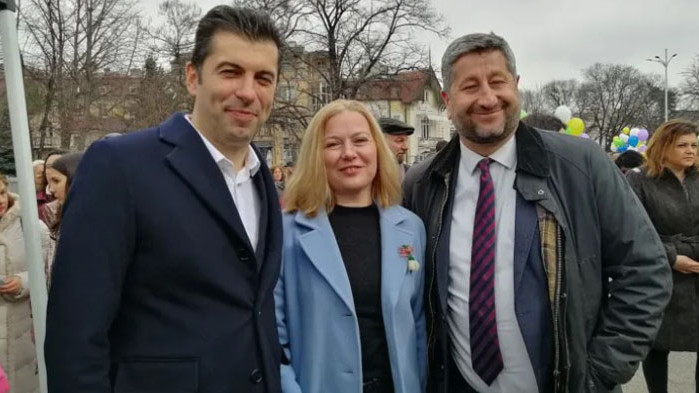 Медиен и газов олигарх налива 500 000 лева в кампанията на най-демократичната мегакоалиция ПП-ДБ