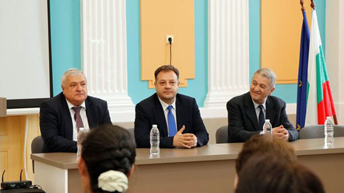 Три нови специалности подготвят във Филиал Велико Търново на МУ-Варна