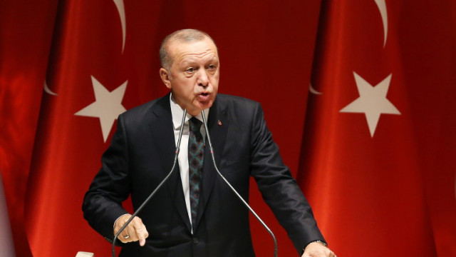 Турският президент Реджеп Ердоган коментира в петък че ислямският свят трябва да бъде
