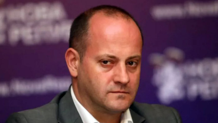 Радан Кънев смирено помоли избирателите на ДБ да спрат да обиждат