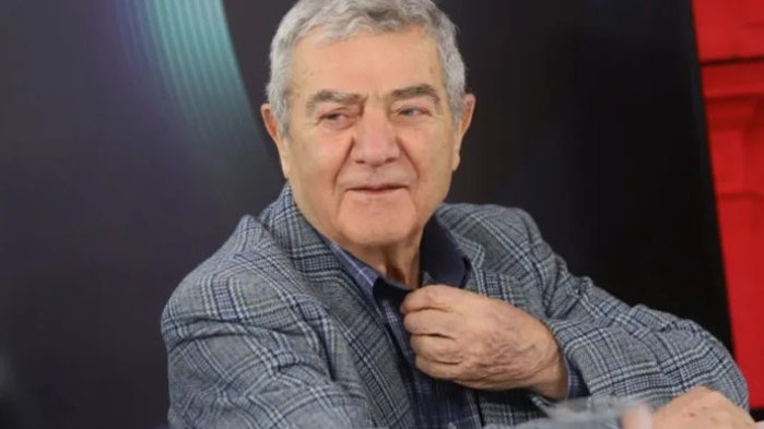 Мисля, че нашите политици са глухи и се правят на