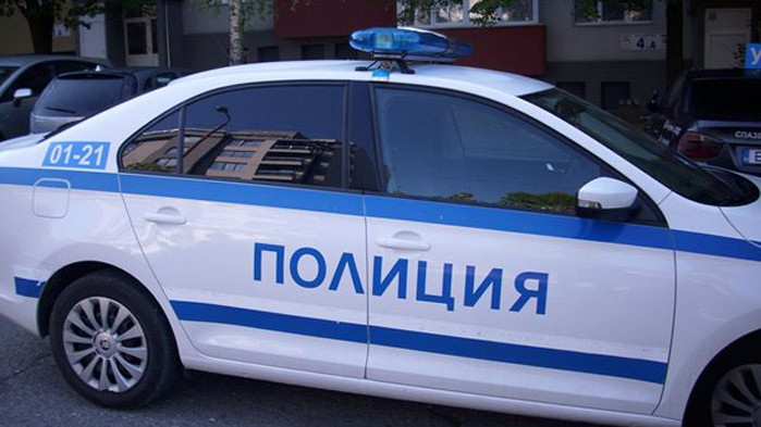 46 мигранти са задържани край Гурково
