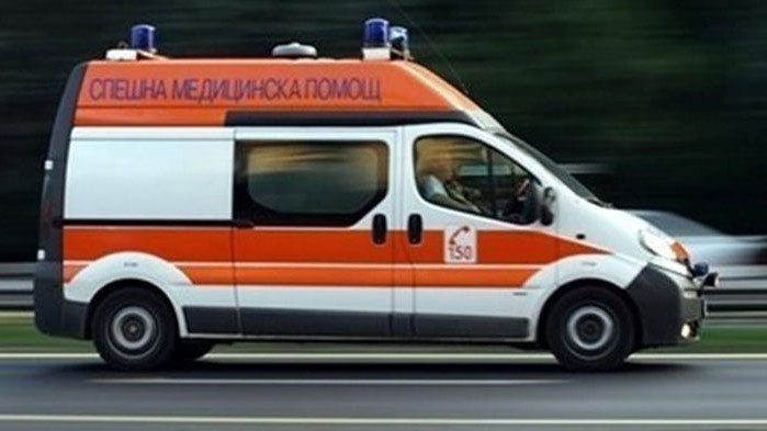 16-годишно момиче е в болница след катастрофа, съобщиха от полицията.