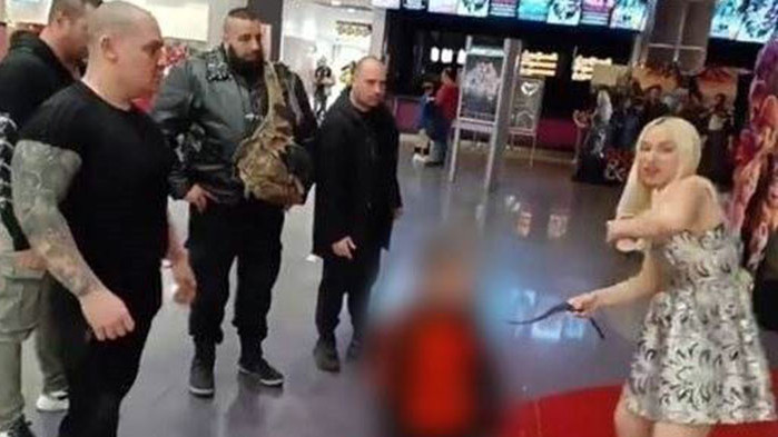Вързаното като куче момче в Пловдив трябвало да е роб, а Тротинетката – зла господарка