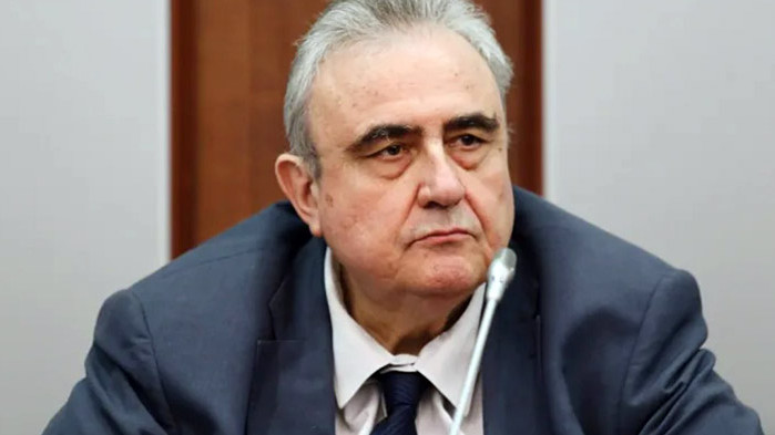 Президентът избърза със свикването на НС. Това ми се струва,