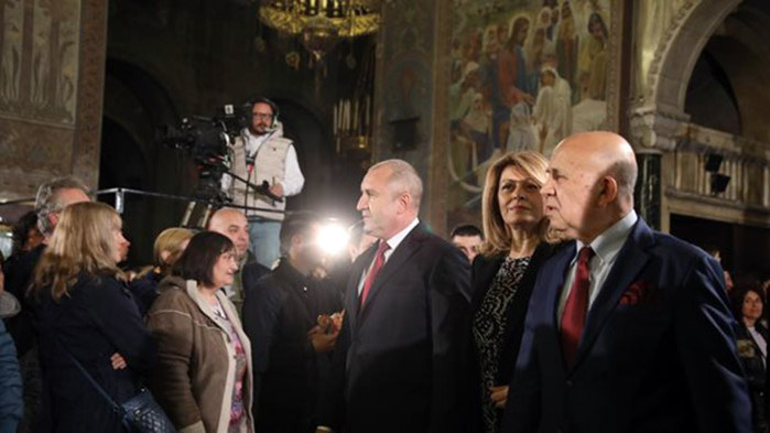 Радев: Възкресението дава надежда и укрепва вярата в по-добрия утрешен ден