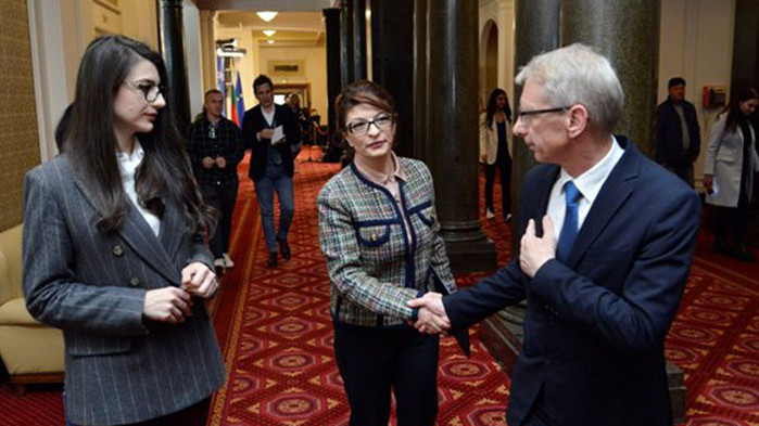 Има надежда и известен шанс да проявим оптимизъм в този