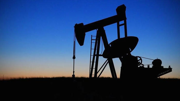 Цените на петрола се понижават и в днешния ден на