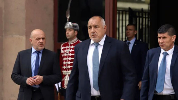 Аз няма да съм номинация за премиер, заяви лидерът на