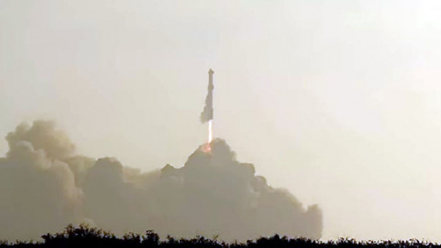 Най-голямата ракета в историята - "Старшип", излетя и експлодира (ВИДЕО)