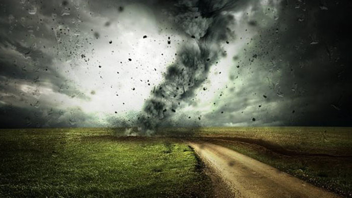 Един човек е загинал и 50 са били ранени при