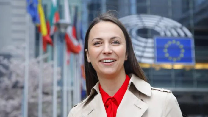 Евродепутатът от ГЕРБ/ЕНП Ева Майдел в партньорство с Европейския институт