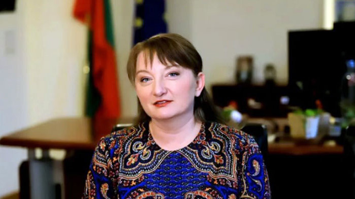 България има нужда от редовно правителство, хората искат да се