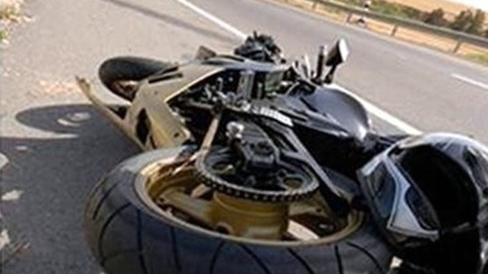 Катастрофа между лек автомобил и моторист на АМ Хемус“, около