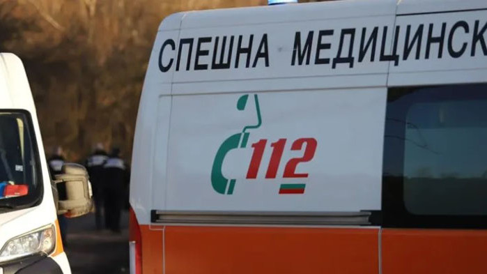 Поредна гонка: Задържаха нелегални мигранти в линейка