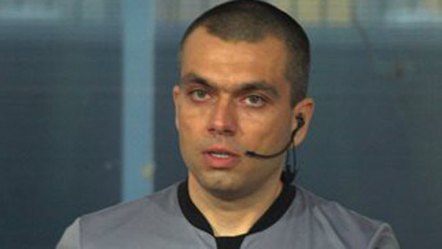Волен Чинков свири полуфинала за купата между "Черно море" и "Лудогорец"