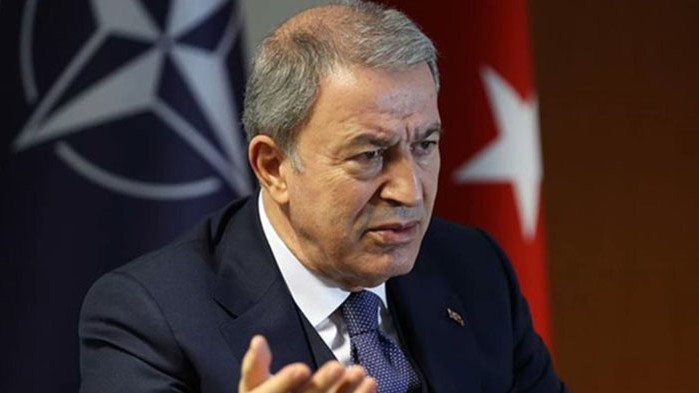 Турският министър на отбраната Хулуси Акар съобщи, че утре в